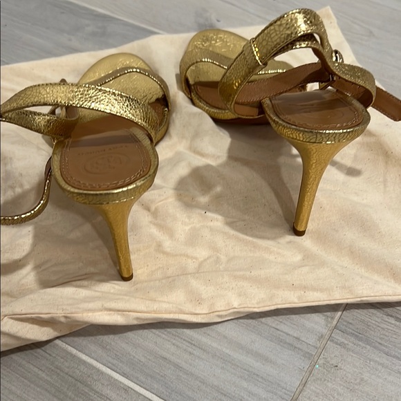 Tory Burch Gold and Brown Heels Elegant Design - Picture 3 of 7
